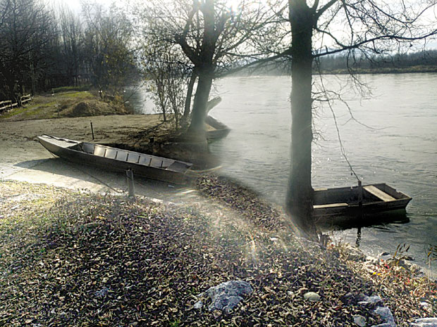 Кријумчари присвојили обалу Дрине: Ни утапања избеглица, ни оних који су их превозили, не одвраћају их од посла